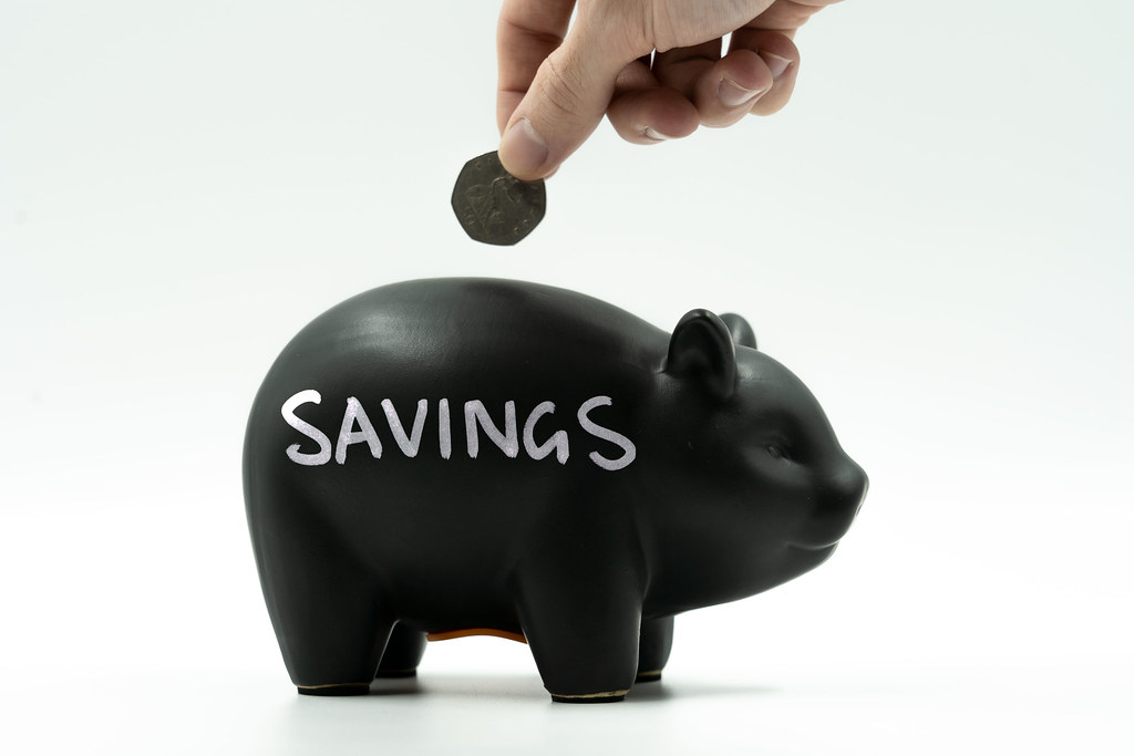 What To Look for in a Personal Savings Account